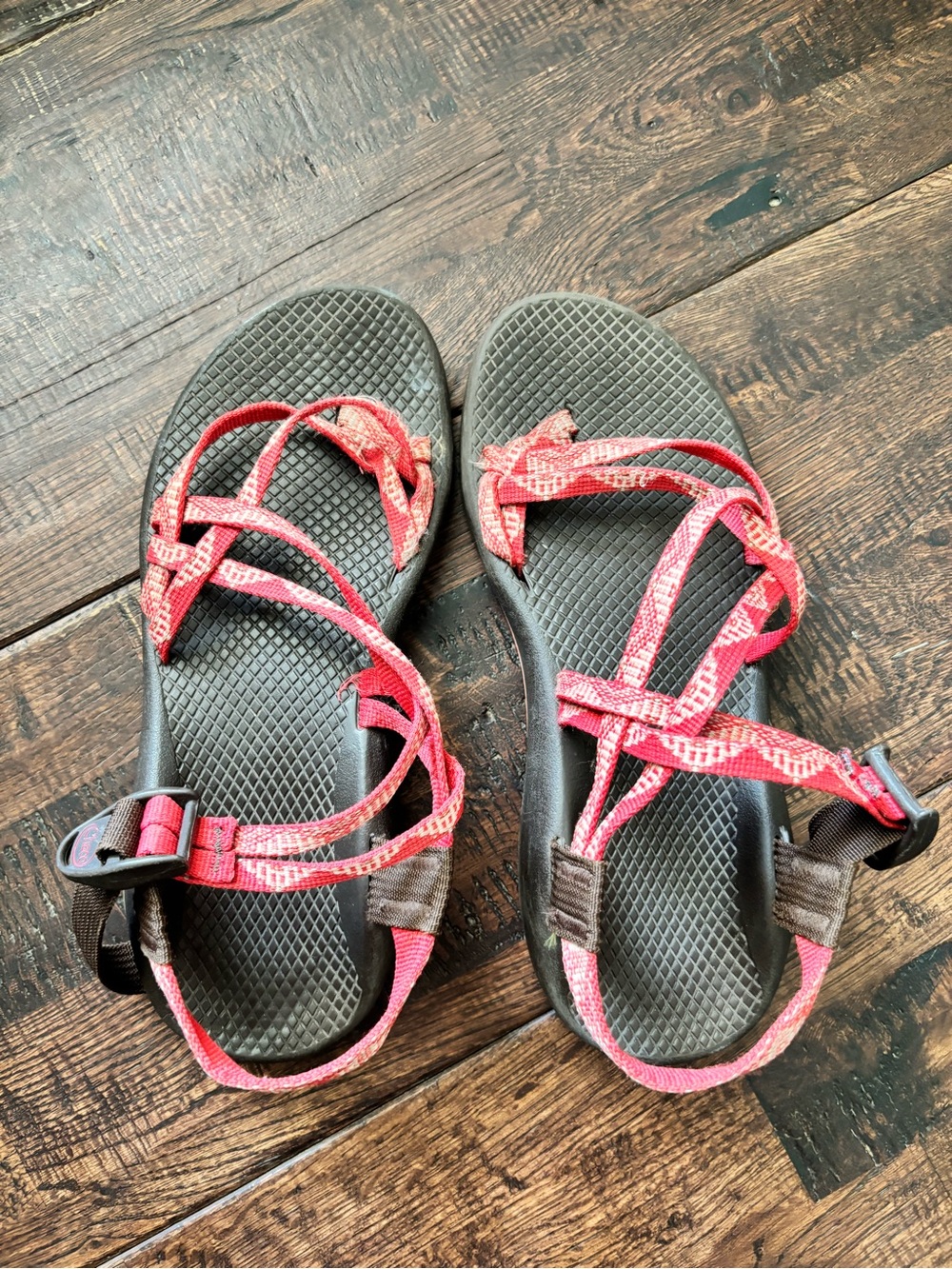 Women’s chaco sandals red size 8 - Picture 2 of 11